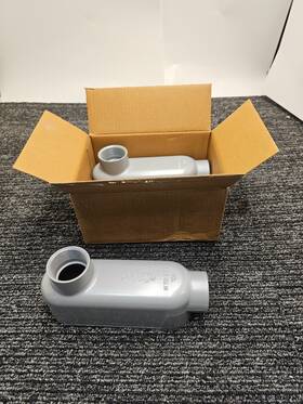 Lb45 Eaton Qty 2 Crouse-hinds 1-1/4 Inch Conduit Bodies Metallic Outlet Box