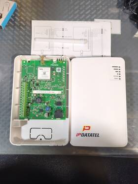 Ipdatatel Inc. 653590547488 Ipd-bat-cdma Universal Dual-path Wifi/cdma Alarm Communicator #j2