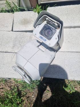 Es4136-2n Pelco Esprit Positioning System Cctv Camera With Wiper #u9980 Untested