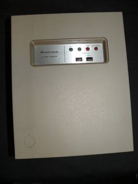Radioshack 49-450c Vintage Safe House Radio Shack Burglar Alarm Center Used