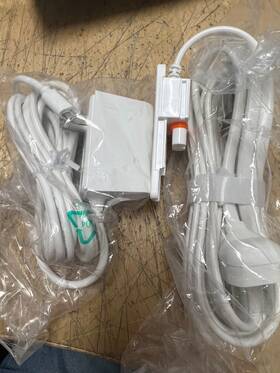 Ring 842861109979 Indoor/outdoor Power Adaptor With Universal Micro Usb For Stick-up Cam Wh